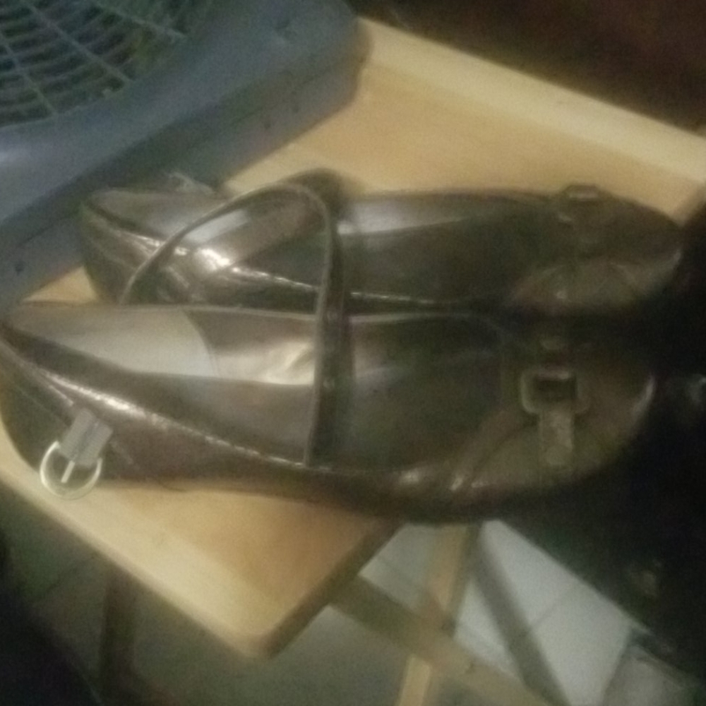 Shoes - Picture 4 of 4